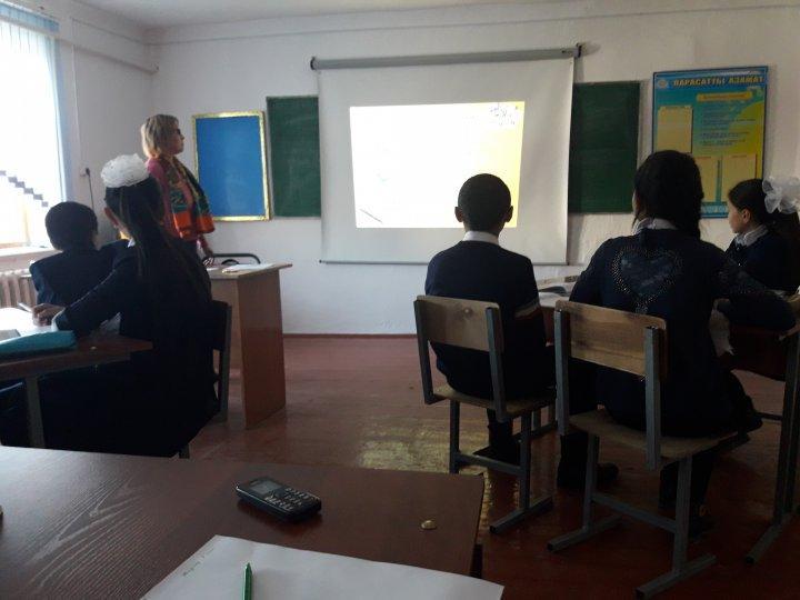 Ж.Әлімханова ашық сабағынан суреттер