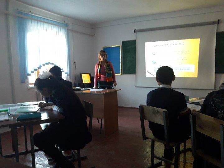 Ж.Әлімханова ашық сабағынан суреттер
